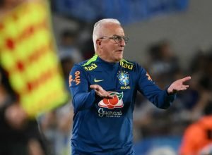 Apos-sofrer-goleada-da-Argentina-Dorival-Jr-defend0131204300202503260728-ScaleDownProportional